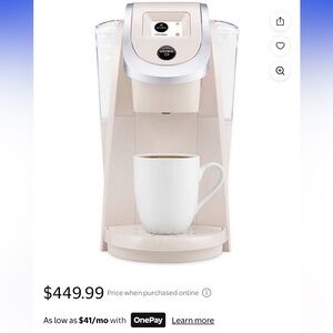 Keurig Single Serve Coffee Maker in Cream and Silver